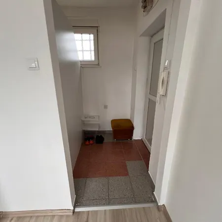 Apartment Babici 3 Hiseti